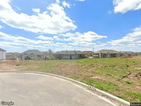 Highland Pointe Way, Grafton, WI 53024