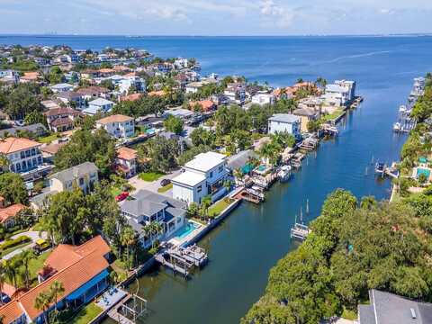 W Melrose Avenue N, Tampa, FL 33629