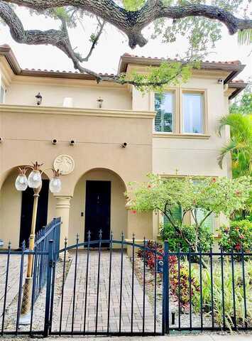 W Dale Avenue, Tampa, FL 33609