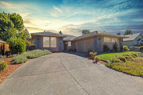 Sw Ironwood Drive, Grants Pass, OR 97526