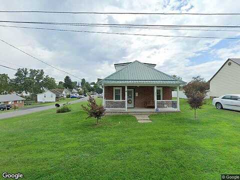 Taylor, RADFORD, VA 24141