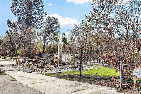 Pine Street, Altadena, CA 91001