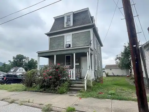 Weaver, MOUNDSVILLE, WV 26041