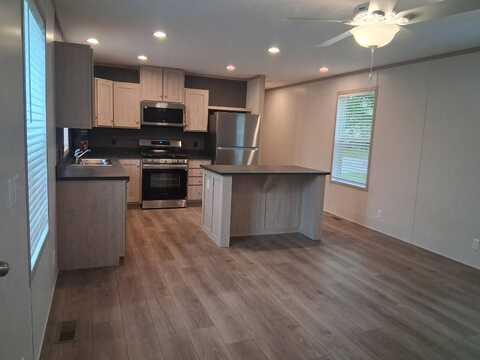 328 W. 53rd St., Anderson, IN 46013