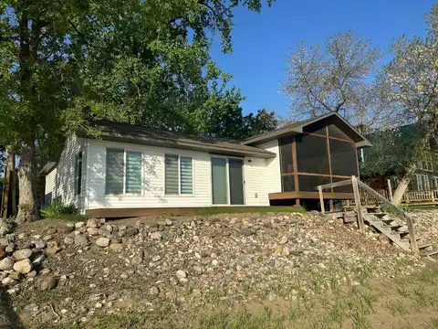 50252 North Courtney Hollow, Lynch, NE 68746