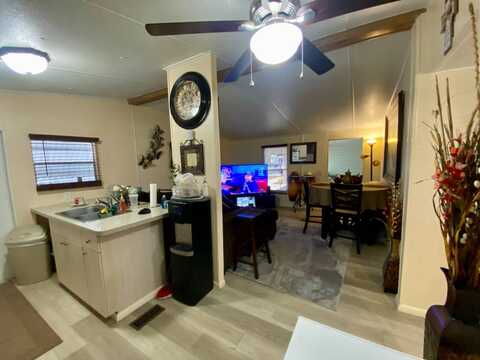 9141 Berkshire Ln, Tampa, FL 33635