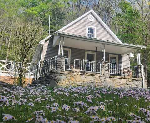 3273 US 19E, Newland, NC 28657