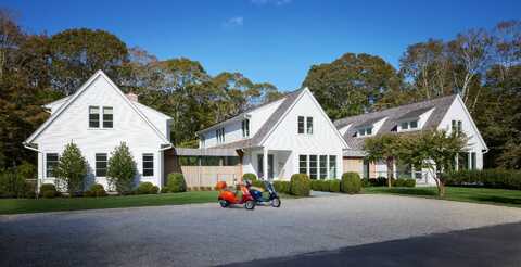 7 Ashwood Court, Amagansett, NY 11930