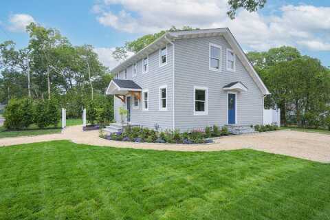1 Lynnwood Court, Hampton Bays, NY 11946
