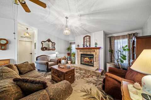 500 Post Oak, Ingram, TX 78025