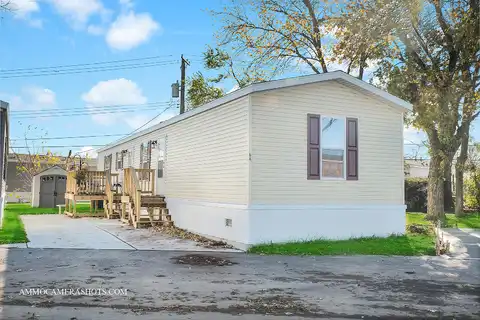 S Western Ave #64, Blue Island, IL 60406