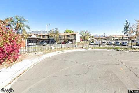 Pinehurst, HIGHLAND, CA 92346