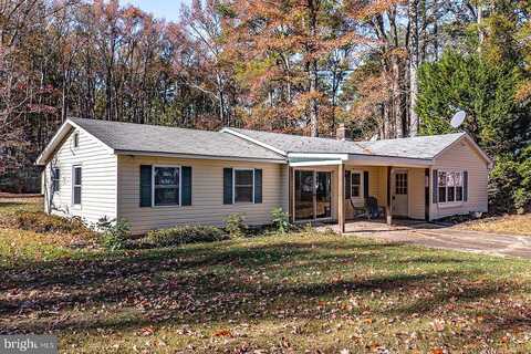 Christmas, HAGUE, VA 22469