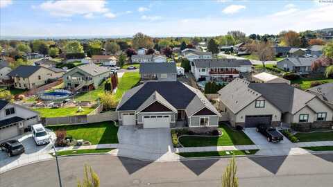 4221 S Yelm Place, Kennewick, WA 99337