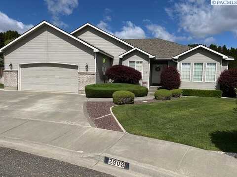 2908 S Irby Ct, Kennewick, WA 99337