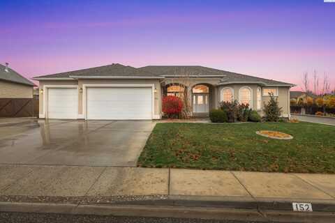 152 Erica Dr, Richland, WA 99352