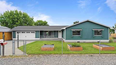 8504 W Livingston Rd, Pasco, WA 99301