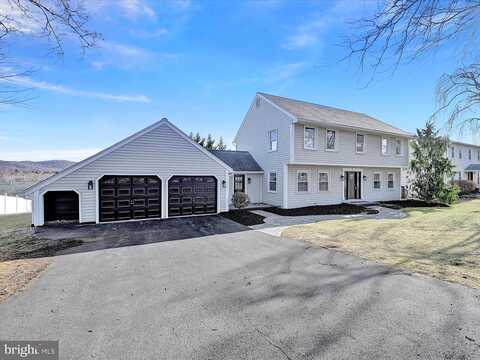 Estates, READING, PA 19606