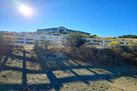 Buffalo, OAK HILLS, CA 92344