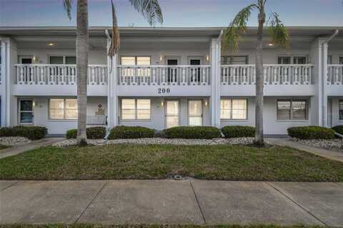 211 BRANDY WINE DRIVE, LARGO, FL 33771