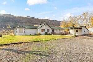 Craig, NACHES, WA 98937