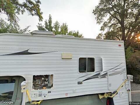 6Th, THE DALLES, OR 97058