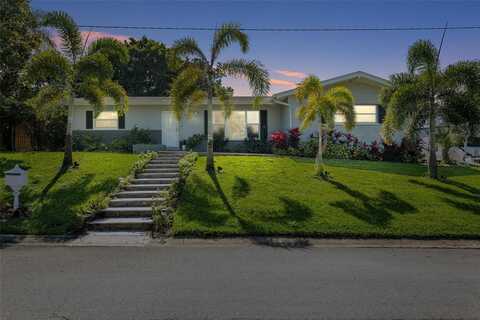 1247 HOLIDAY DRIVE, TARPON SPRINGS, FL 34689
