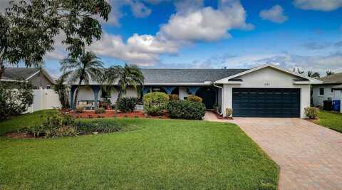 1327 51ST AVENUE NE, Saint Petersburg, FL 33703