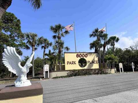 8158 EAGLES PARK DRIVE N, Saint Petersburg, FL 33709