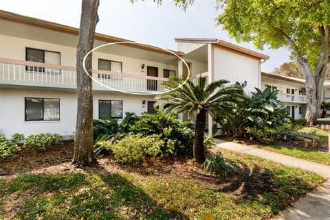 142 LAKEVIEW WAY, OLDSMAR, FL 34677