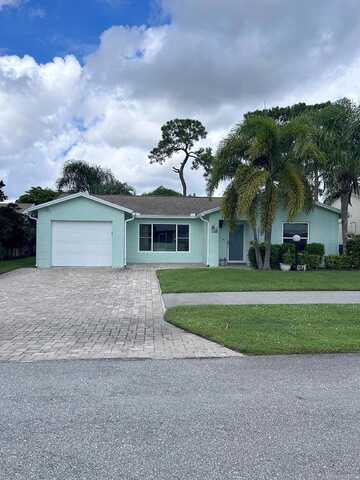 Pine Forest, LAKE WORTH, FL 33467