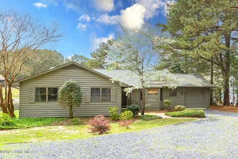 172 Overlook Drive, West End, NC 27376