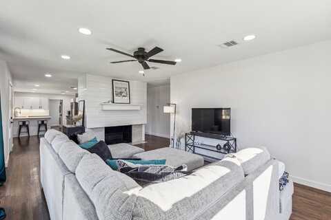 Wildwood, IRVING, TX 75060