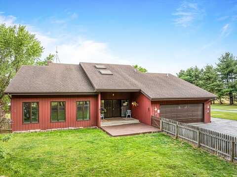 9104 E WEBER, RIDOTT, IL 61067