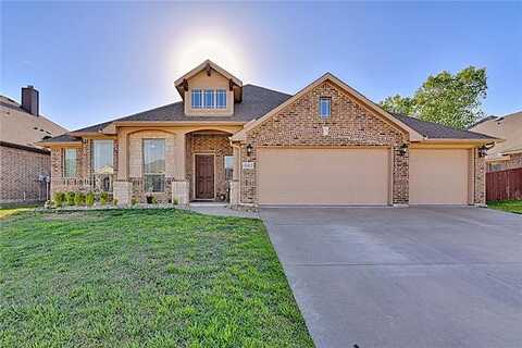 Tara, BURLESON, TX 76028