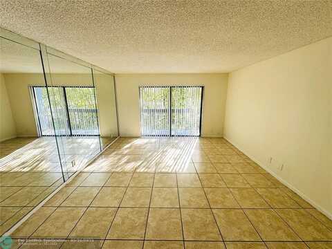 2050 N Congress Ave, West Palm Beach, FL 33401