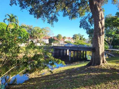 5961 N Falls Circle DR, Lauderhill, FL 33319