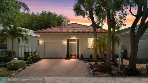 4812 NW 19th St, Coconut Creek, FL 33063