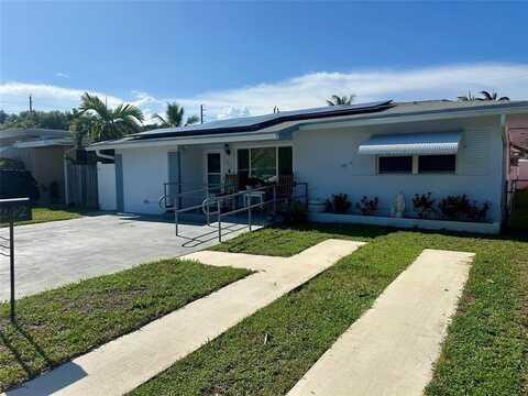 262 SW 8th St, Dania Beach, FL 33004