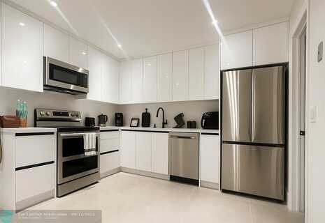 3822 92nd Ln, West Palm Beach, FL 33403