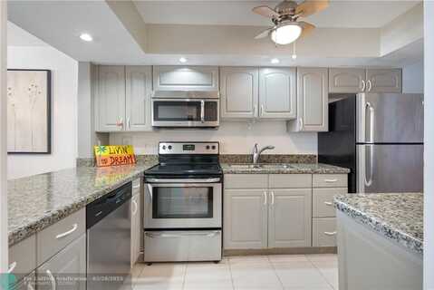 4500 N Federal Highway, Lighthouse Point, FL 33064