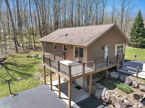 N11598 HELGESON Road, IOLA, WI 54945
