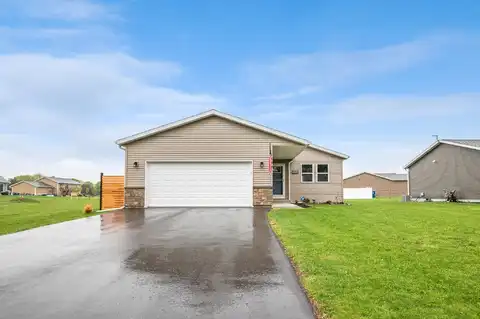 900 EDGEWATER Drive, MERRILL, WI 54452