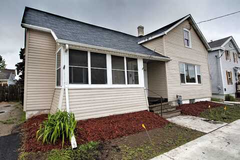 452 W 7TH Avenue, OSHKOSH, WI 54902