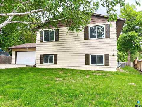 4301 E 28th St, Sioux Falls, SD 57103