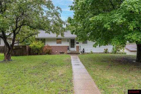 615 Swift Street, Saint Peter, MN 56082