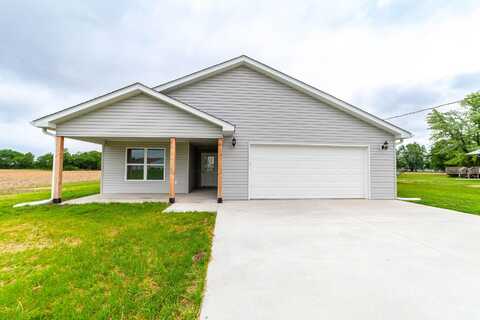 97 Guthrie St., Clark, MO 65243