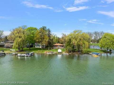 6351 Alden Drive, West Bloomfield, MI 48324