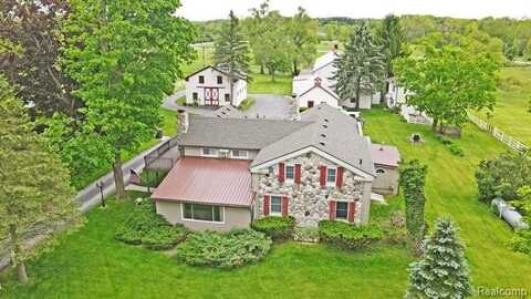 775 Sexton Road, Howell, MI 48843
