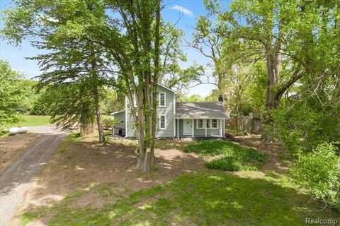 10820 CEDAR LAKE Road, Pinckney, MI 48169